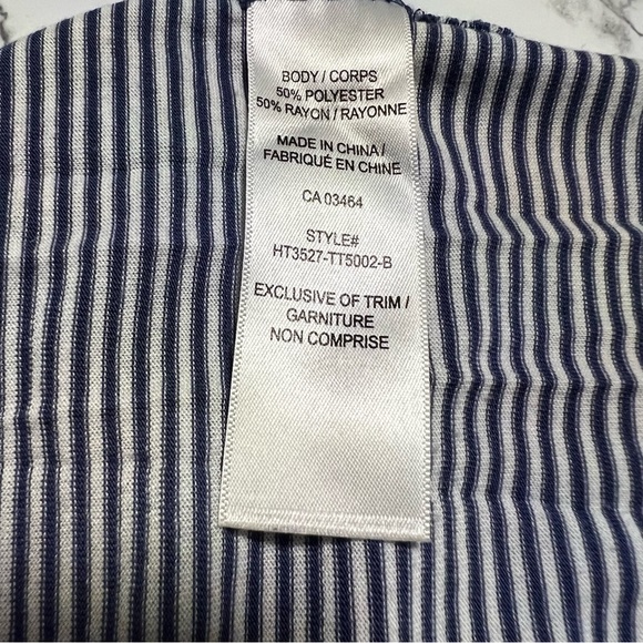 Ricki’s Lace Back T-Shirt. Size Medium. Stripes and Feathers - Picture 5 of 5